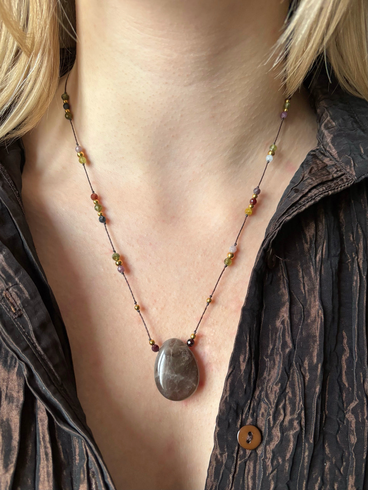 Collier LUMA Cristal de Roche fumé - Spinelle & Grenat Vert